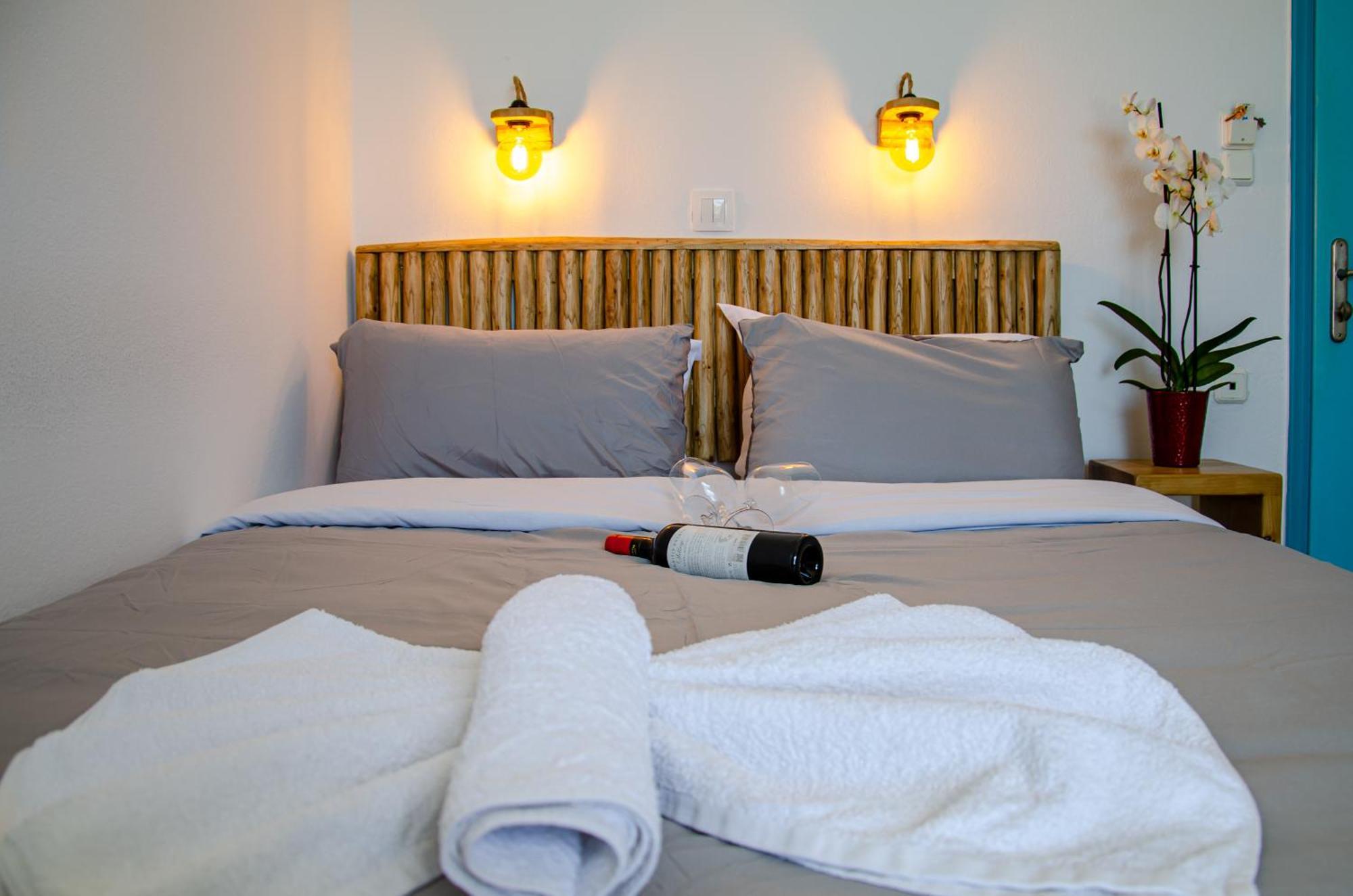 Hotel Livadia Парос Экстерьер фото