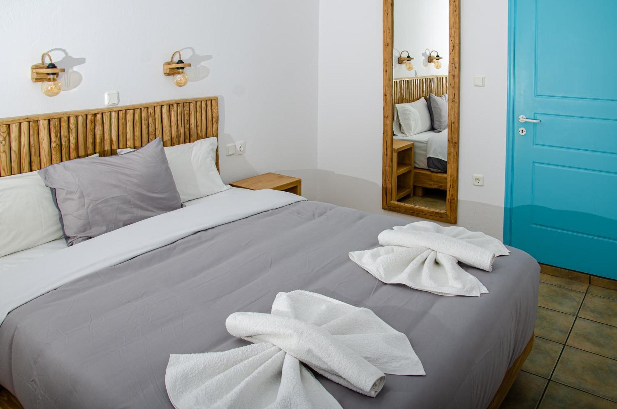 Hotel Livadia Парос Экстерьер фото